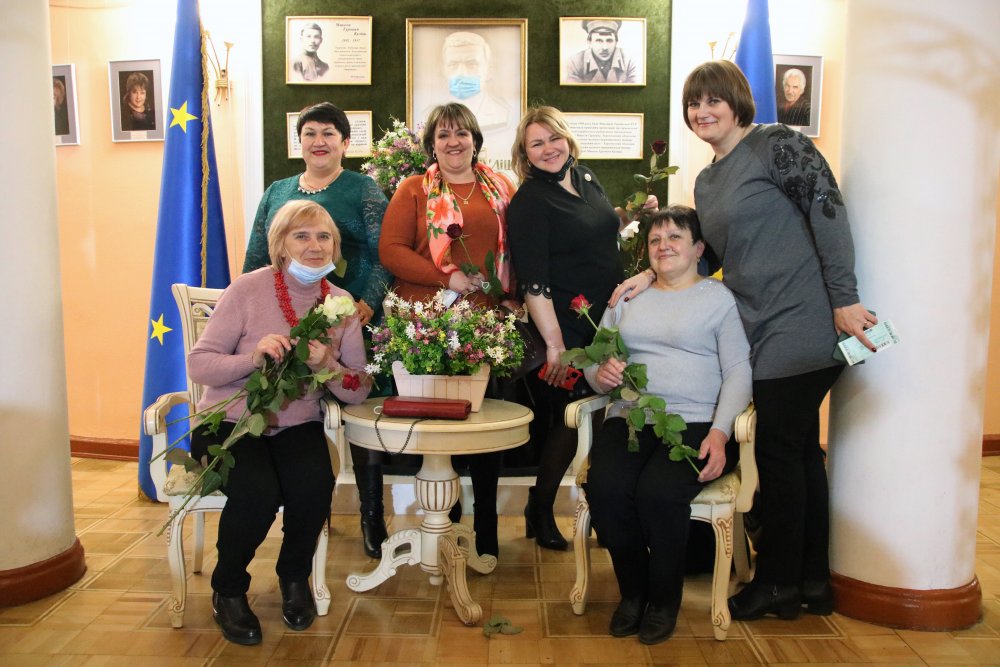 Міський голова привітав херсонських театралок