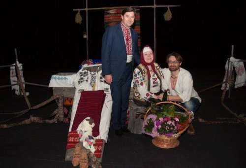 10 років виставі &laquo;Не плачте за мною ніколи&raquo;