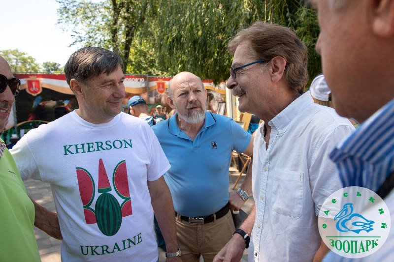 Непереможні, Одеса-Херсон, арт-наступ