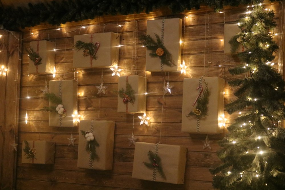 Дід Мороз чекає на вас у казковому лісі