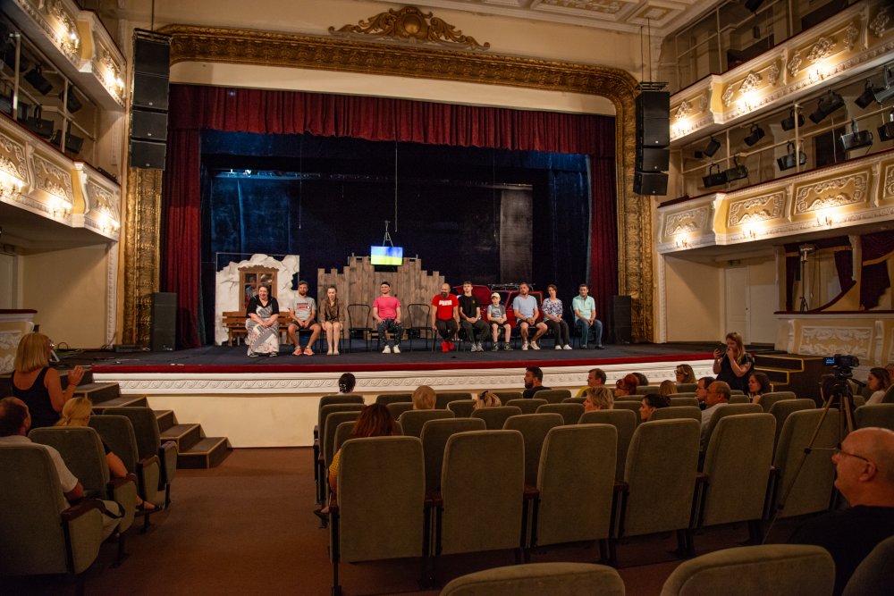 Третій показ вистави &laquo;Перевізник&raquo;