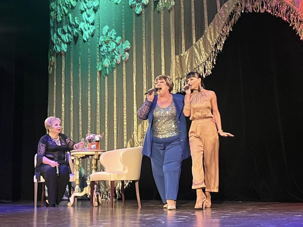 Театр призначає Вам побачення