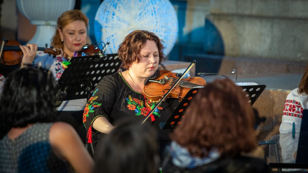 Оновлена &laquo;Музика, народжена країною&raquo;