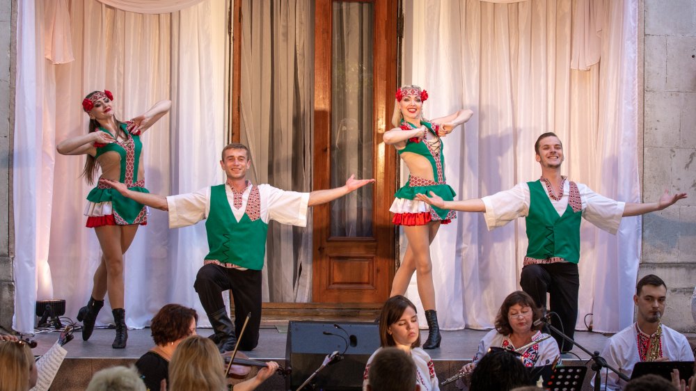 Оновлена &laquo;Музика, народжена країною&raquo;