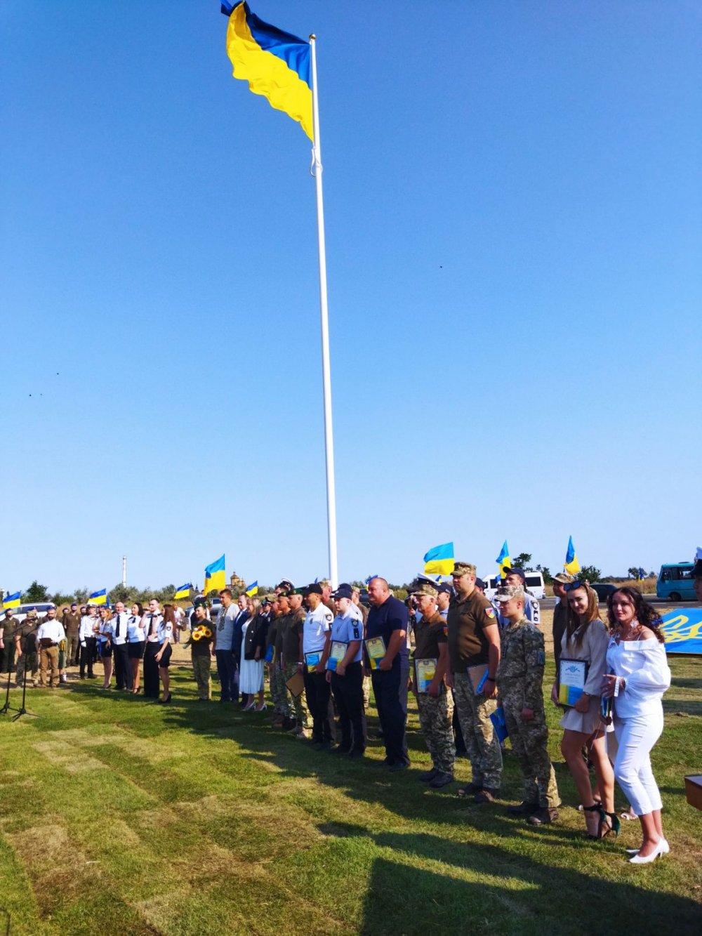 Почесні грамоти артистам!